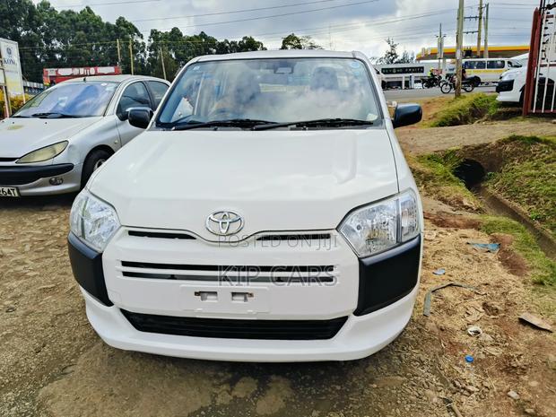 Toyota Probox 1.5 GL 4WD 2019 White
