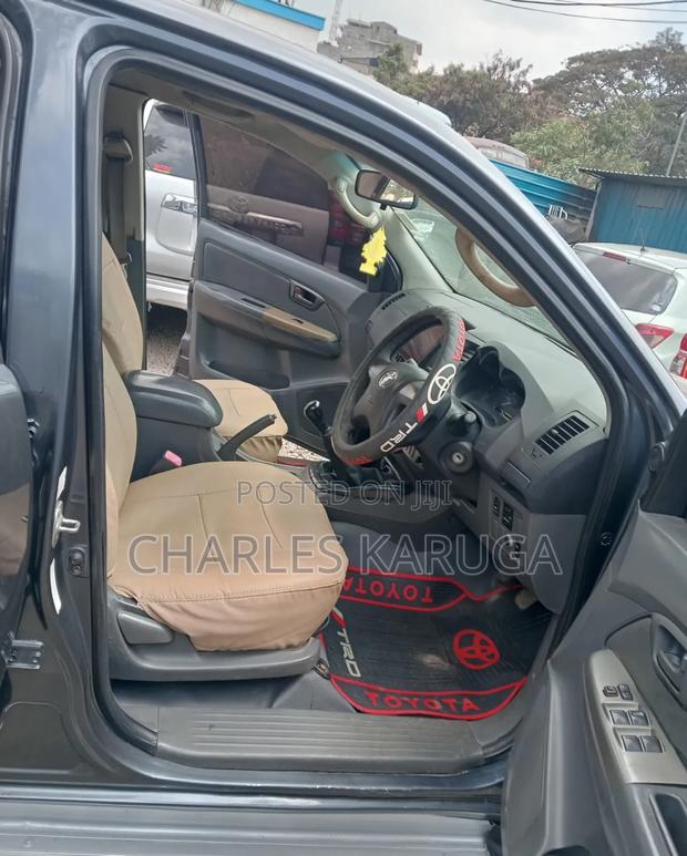 Toyota Hilux 2015 Gray