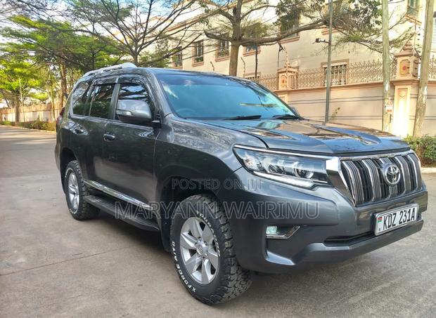 Toyota Land Cruiser Prado 3.0 190hp 2021 Gray