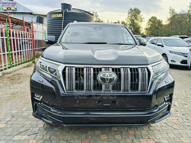 Toyota Land Cruiser Prado 2.8 2019 Black