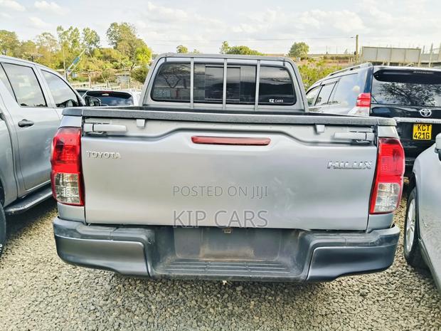 Toyota Hilux 2.8 Diesel 2020 Gray