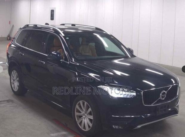 Volvo XC90 T5 Momentum AWD 2019 Black