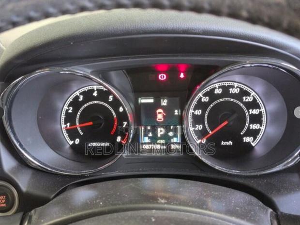 Mitsubishi RVR 2019 Off white