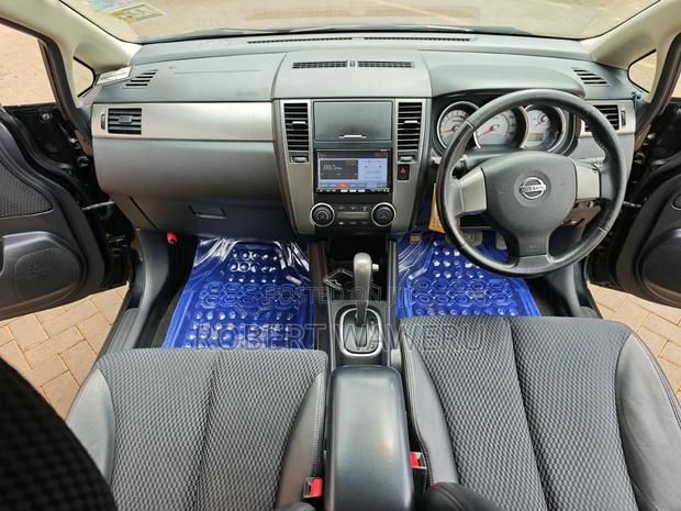 Nissan Tiida 1.6 Hatchback 2012 Black