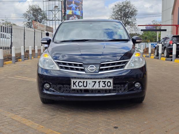 Nissan Tiida 1.6 Hatchback 2012 Black