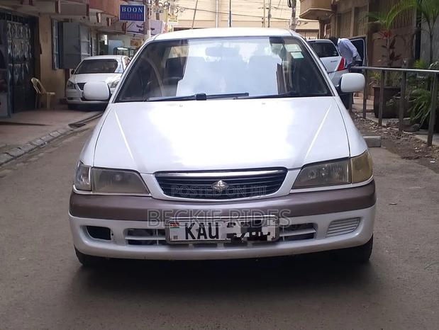Toyota Corolla 2001 Silver