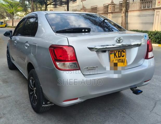 Toyota Axio 2014 Silver