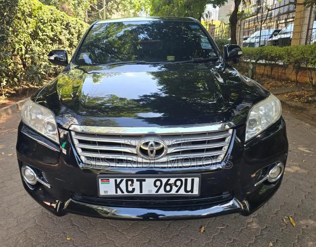 Toyota Vanguard 2012 Black