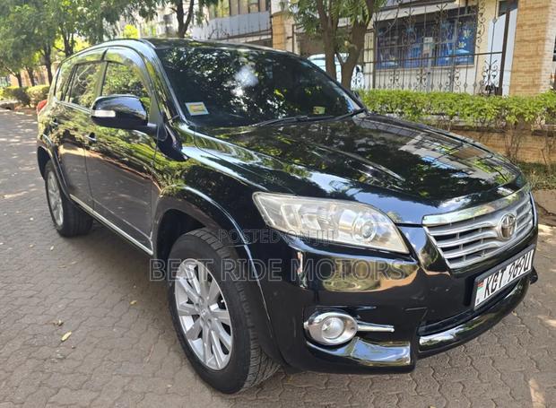 Toyota Vanguard 2012 Black