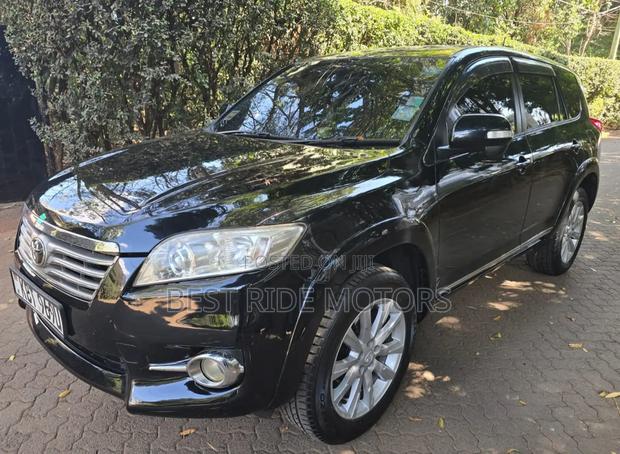 Toyota Vanguard 2012 Black