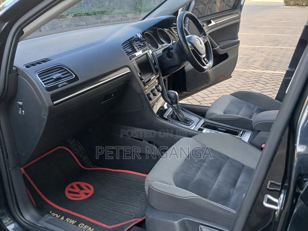 Volkswagen Golf 2016 Black