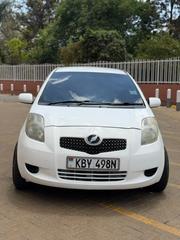 Toyota Vitz 2007 White for sale