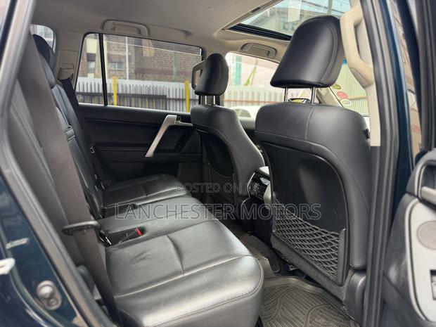 Toyota Land Cruiser Prado 2.8 2018 Blue