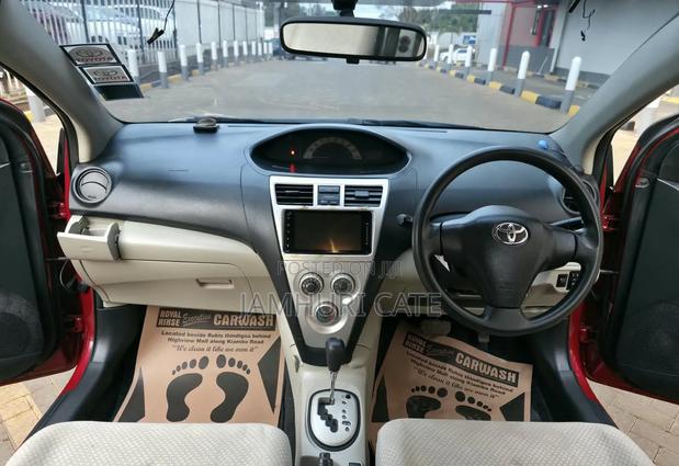 Toyota Belta 2007 Maroon