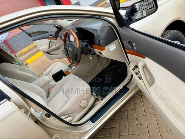 Toyota Premio 2006 Gold