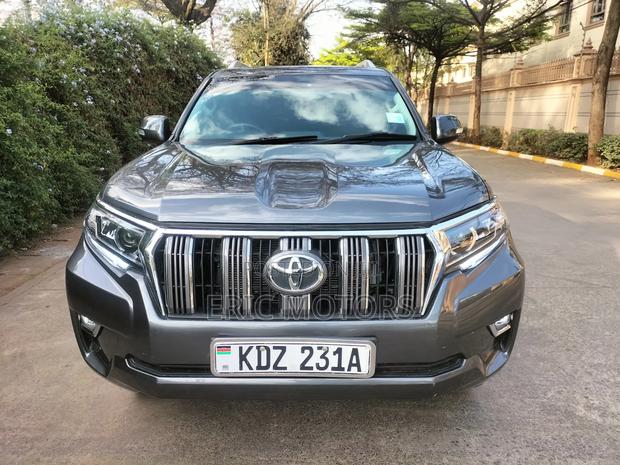 Toyota Land Cruiser Prado 2.8 2020 Gray