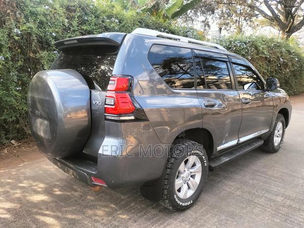 Toyota Land Cruiser Prado 2.8 2020 Gray