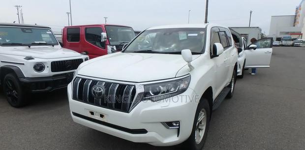 Toyota Land Cruiser Prado 2019 White