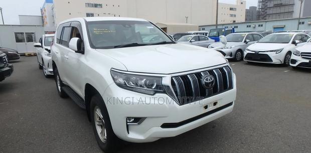 Toyota Land Cruiser Prado 2019 White