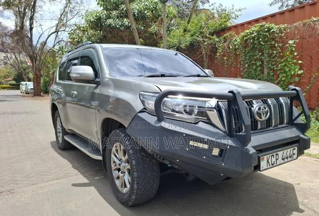 Toyota Land Cruiser Prado 3.0 TD 2011 Gray