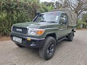 Toyota Land Cruiser 2018 Green for sale