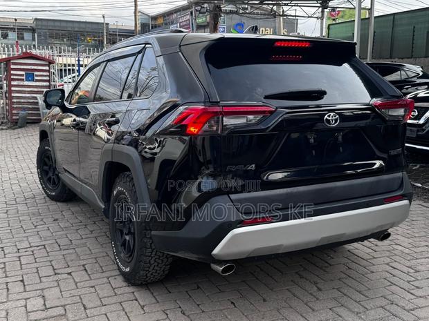 Toyota RAV4 Adventure 2019 Black