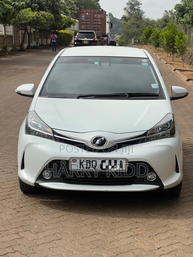 Toyota Vitz 1.3 FWD 5dr 2017 White