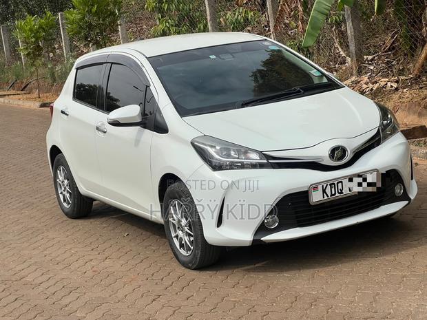 Toyota Vitz 1.3 FWD 5dr 2017 White