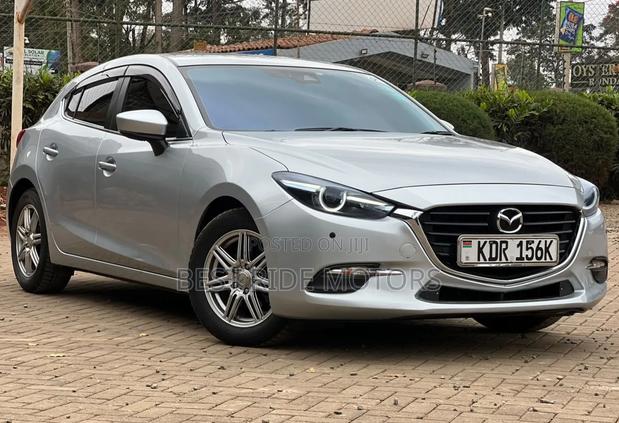 Mazda Axela 2018 Silver