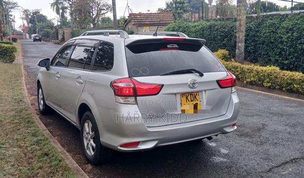Toyota Corolla Fielder 1.5 Petrol FWD 2015 Silver