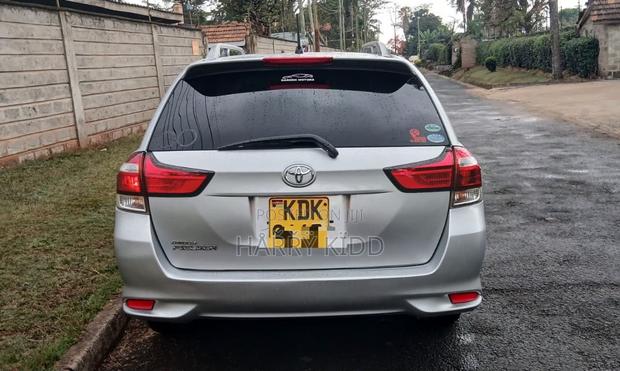 Toyota Corolla Fielder 1.5 Petrol FWD 2015 Silver