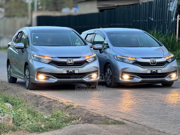 Honda Shuttle 2019 Gray