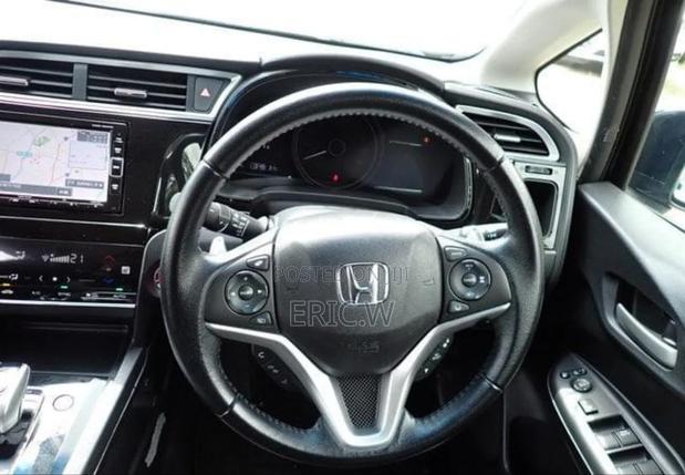 Honda Shuttle 2019 Blue