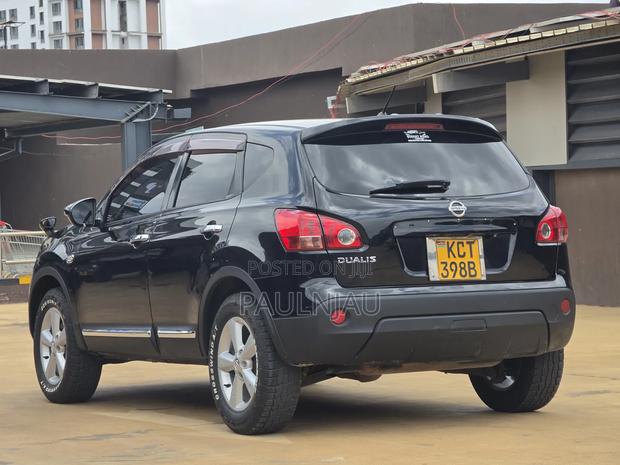 Nissan Dualis 2011 Black