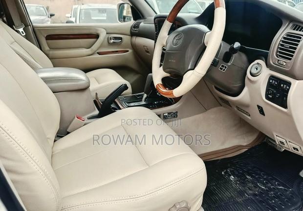 Lexus LX 570 2012 White