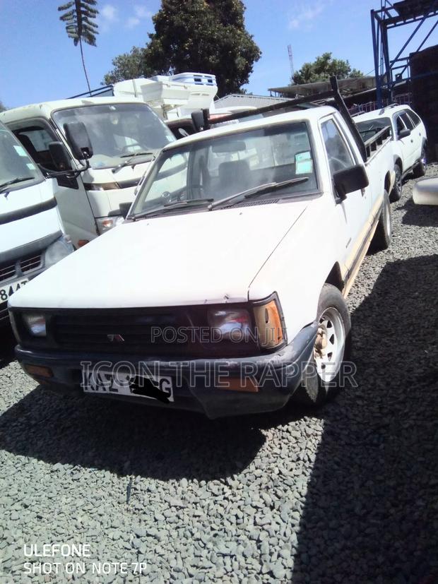 Mitsubishi L200 2005 White