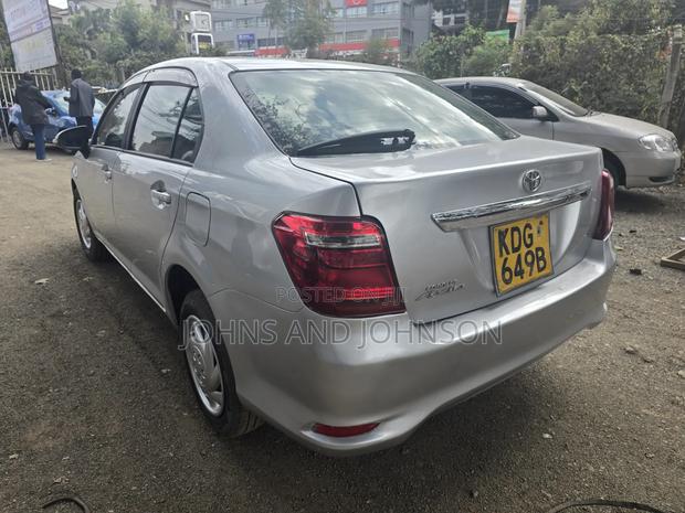 Toyota Axio 2015 Silver