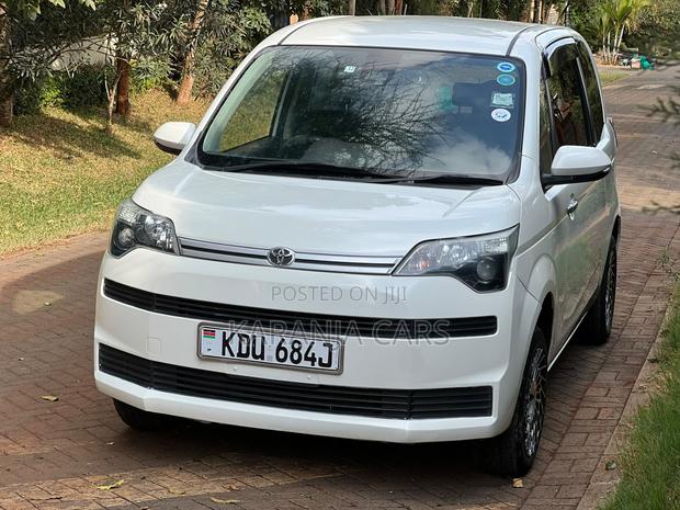Toyota Spade 1.5 2019 White