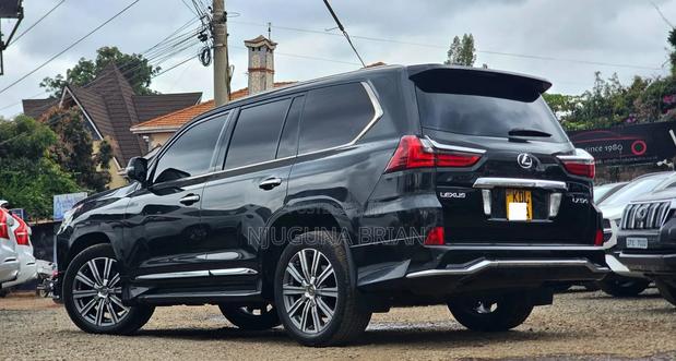 Lexus LX 570 AWD 2015 Black