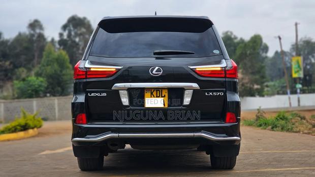 Lexus LX 570 AWD 2015 Black