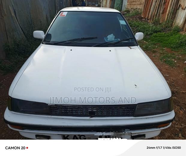 Toyota Corolla 1993 White