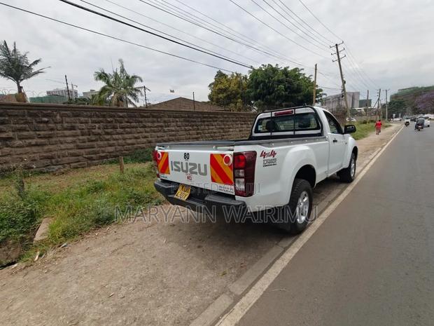 Isuzu D-MAX 2024 White