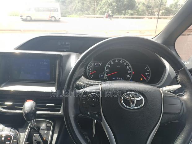 Toyota Noah 2015 Black
