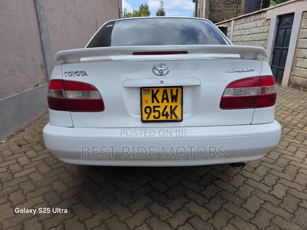 Toyota Corolla Sedan Automatic 1998 White