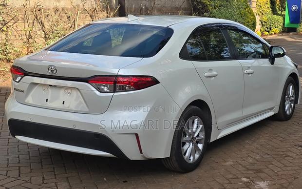 Toyota Corolla 2020 White