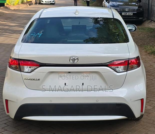 Toyota Corolla 2020 White