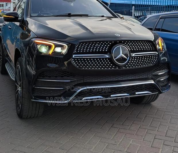 Mercedes-Benz GLE-Class GLE 400d 4MATIC 2021 Black