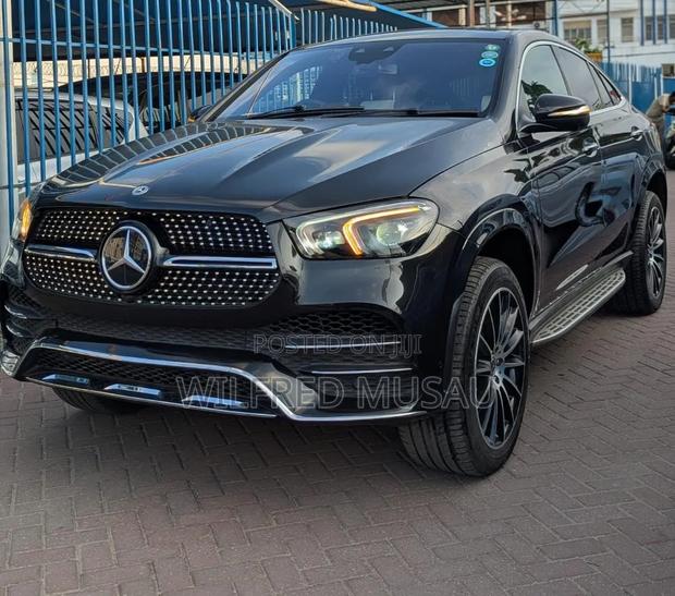 Mercedes-Benz GLE-Class GLE 400d 4MATIC 2021 Black