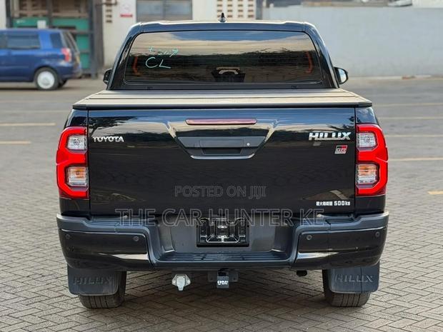 Toyota Hilux Revo Double Cab Deisel 2.4 AWD 2022 Black