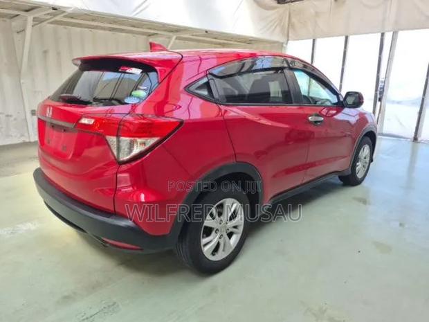 Honda Vezel 1.5 2WD 2020 Red